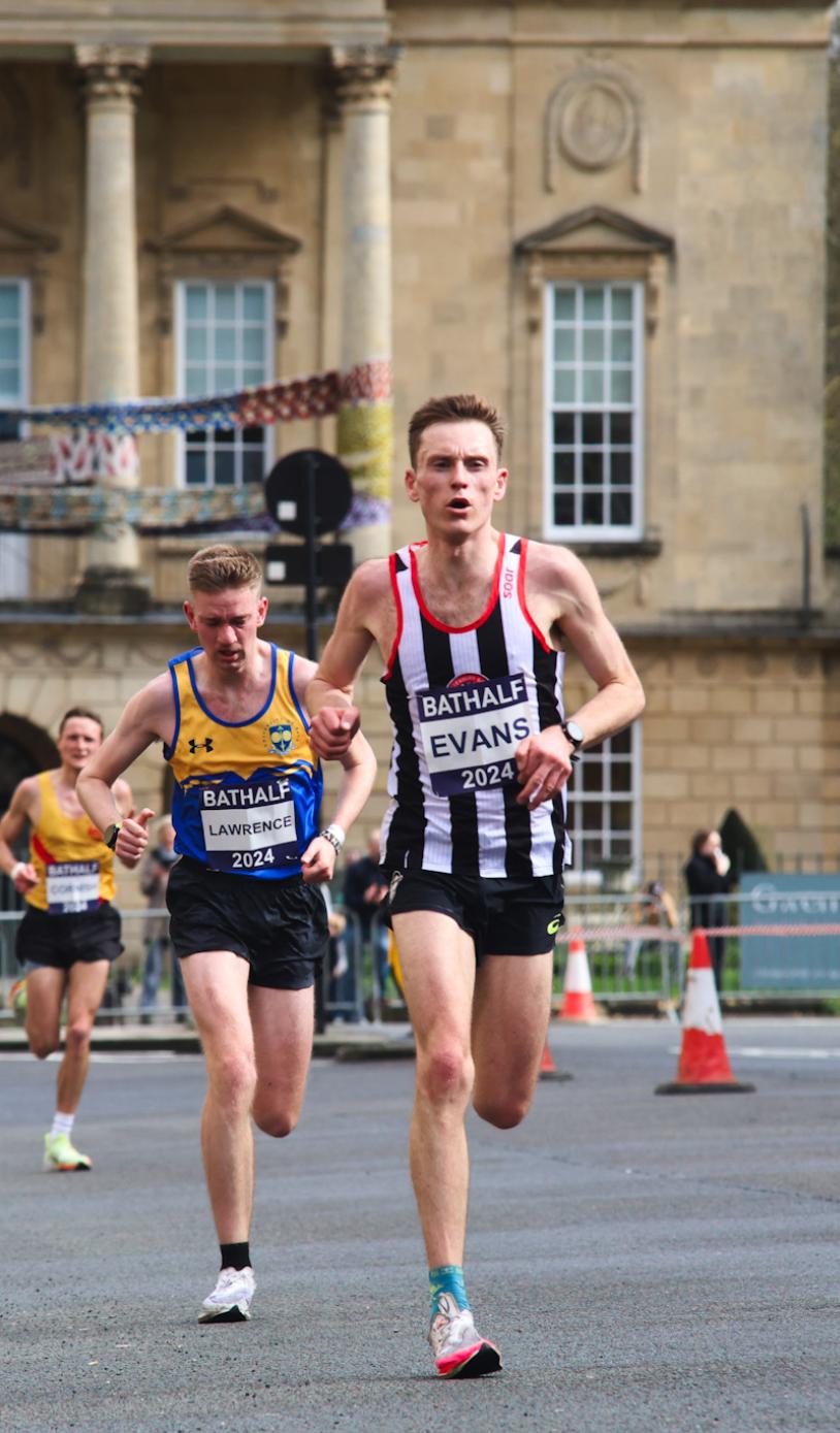 People running in Bath Half marathon